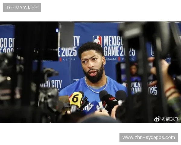 安东尼·戴维斯蓄力进攻，湖人内线优势明显