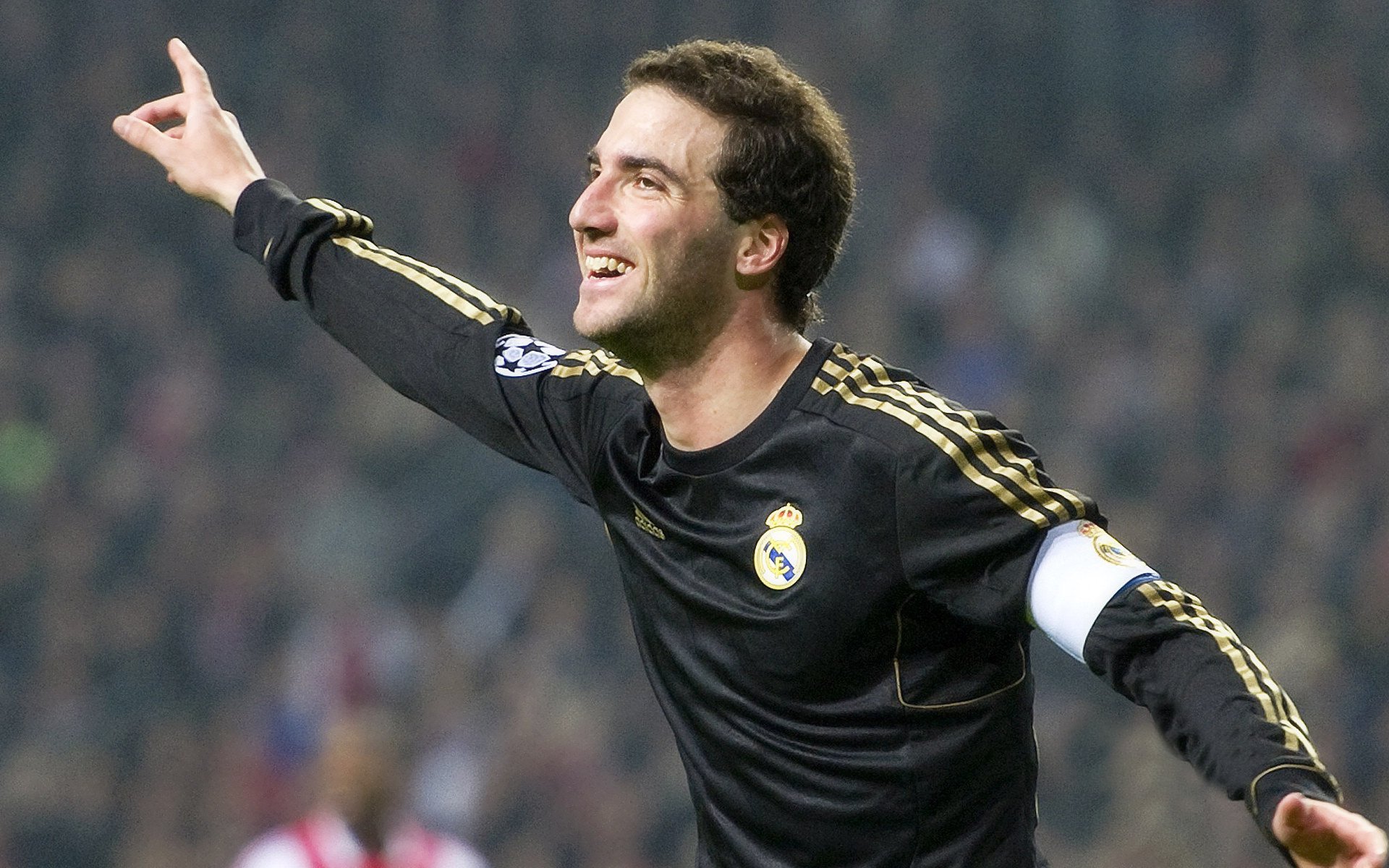 爱游戏在线登录入口-张伟丽接受央视专访谈未来目标，张伟丽再度发声